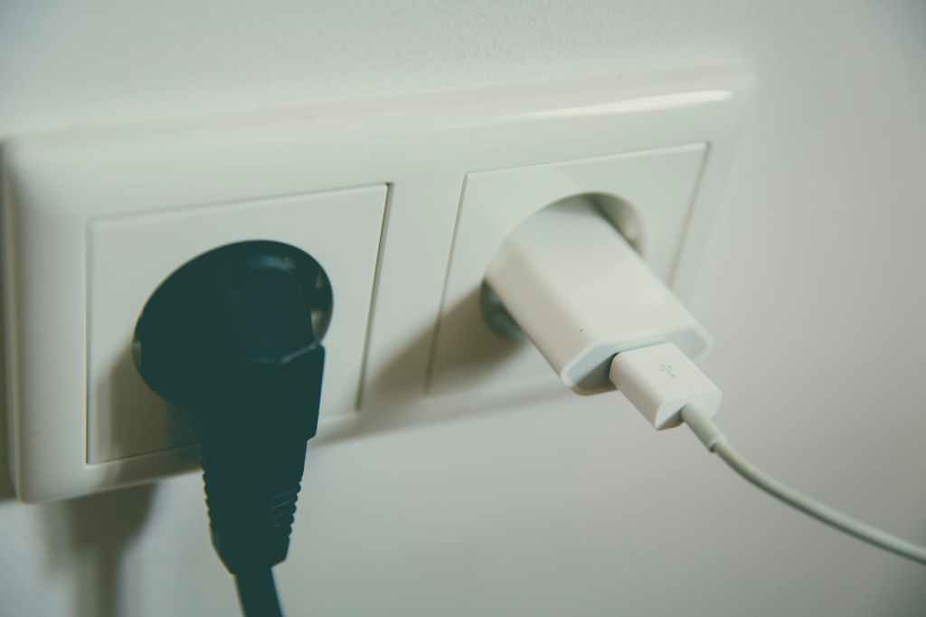 To Plug or Unplug